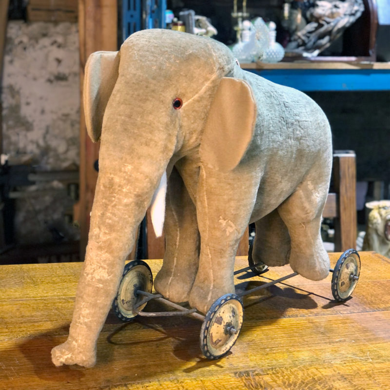 elephant riding toy