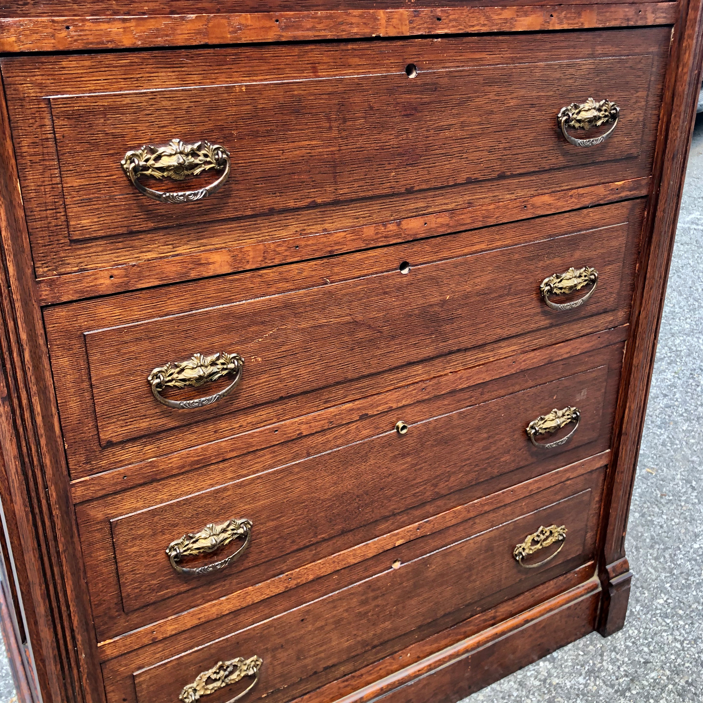 Antique English Victorian Quartersawn Oak Chest of Drawers Dresser w ...