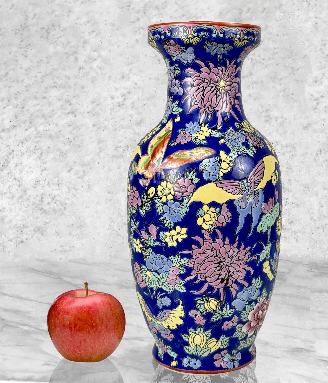 Vintage Chinese Porcelain & Enamel Blue Floral Butterfly Motif Vase ...