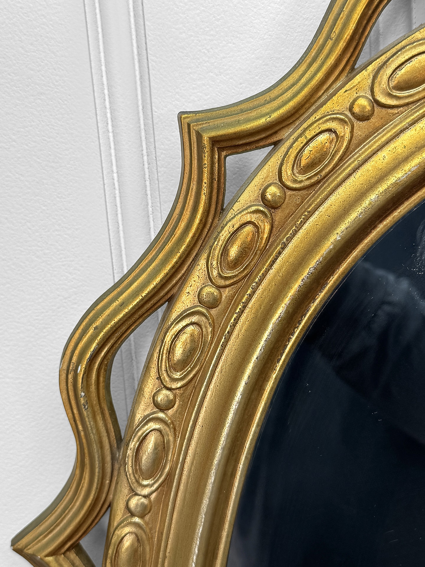 Vintage Rococo Baroque Gold Gilded Oval Wall Mirror – Scranton Antiques